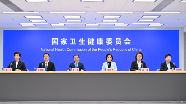 股融通 螃蟹为什么要配姜吃？中医支招养生食谱